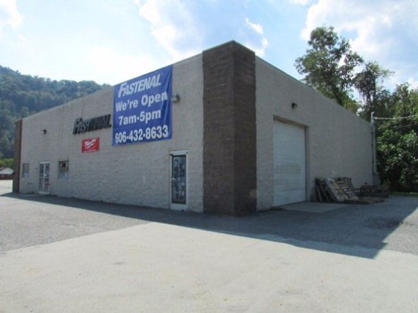 1296 S Mayo Trl, Pikeville, KY 41501
